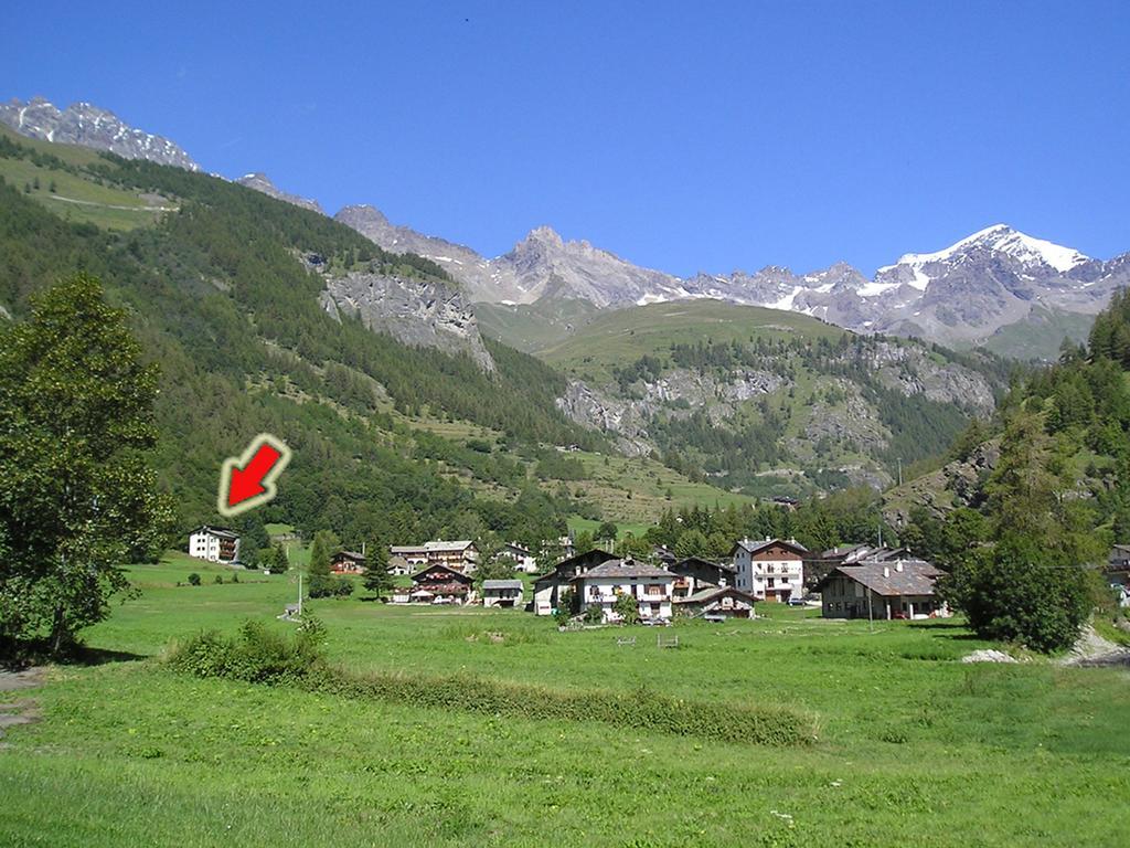 Mont Gele Hotel Ollomont Екстериор снимка