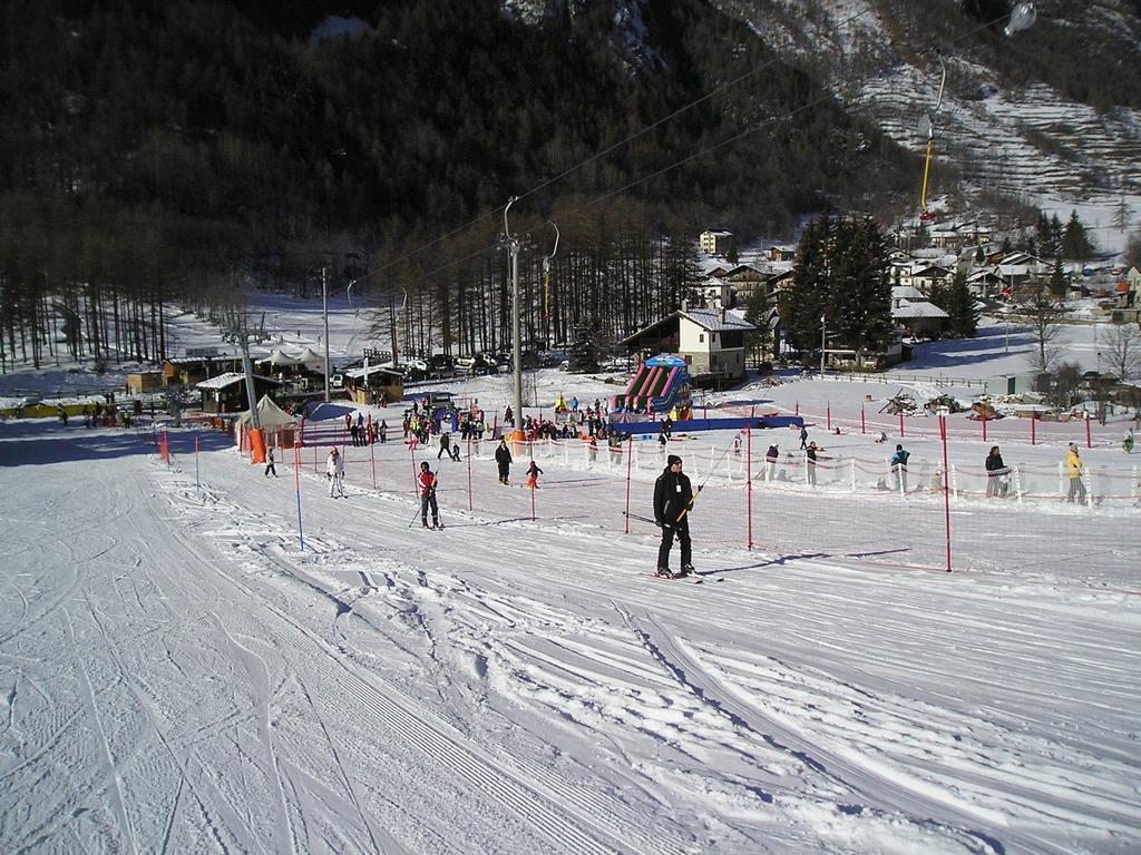 Mont Gele Hotel Ollomont Екстериор снимка