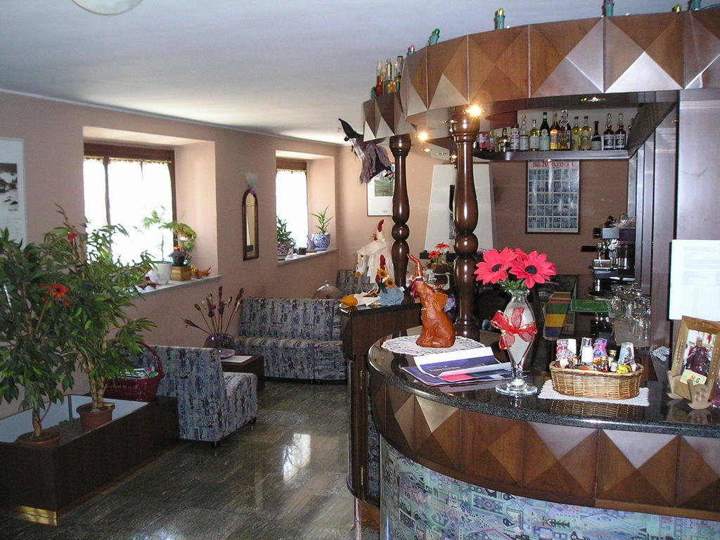 Mont Gele Hotel Ollomont Екстериор снимка