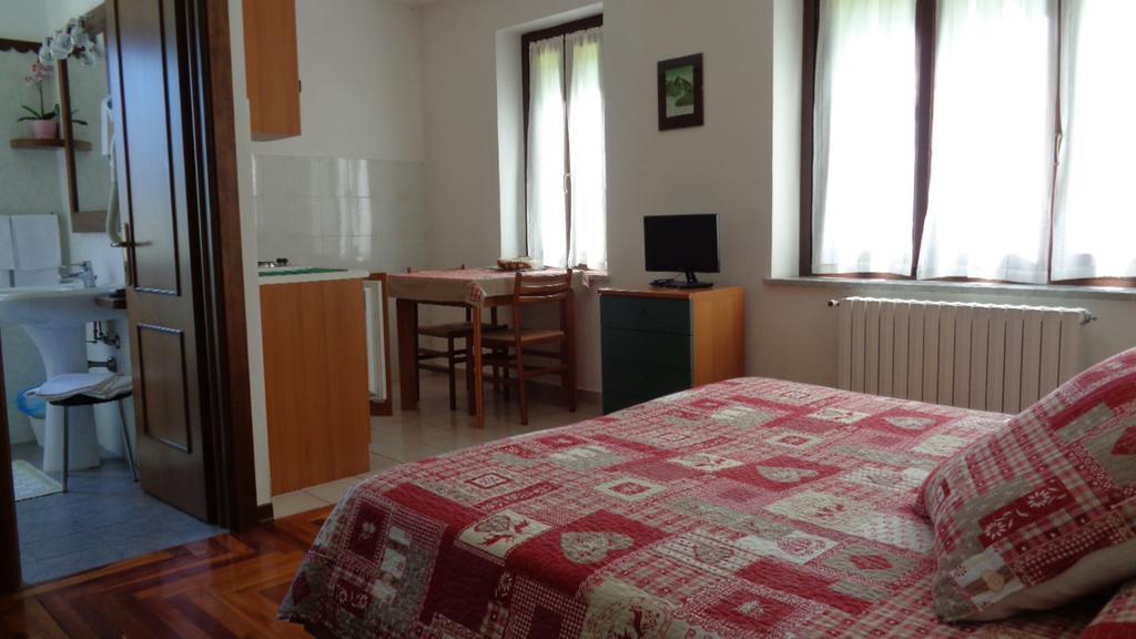 Mont Gele Hotel Ollomont Екстериор снимка