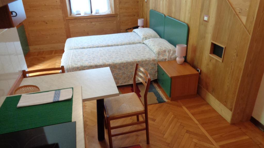 Mont Gele Hotel Ollomont Екстериор снимка